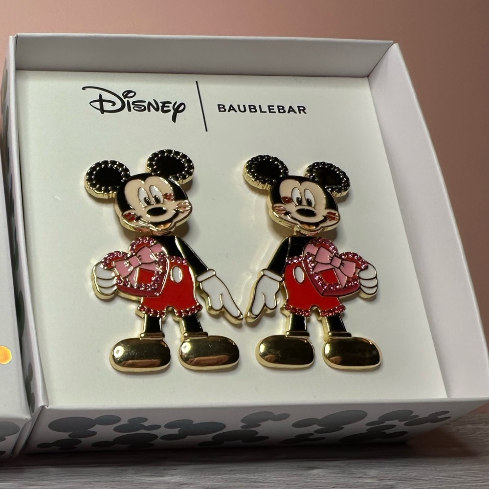 BaubleBar x Disney Valentine Mickey earrings New in BOX - Picture 6 of 7